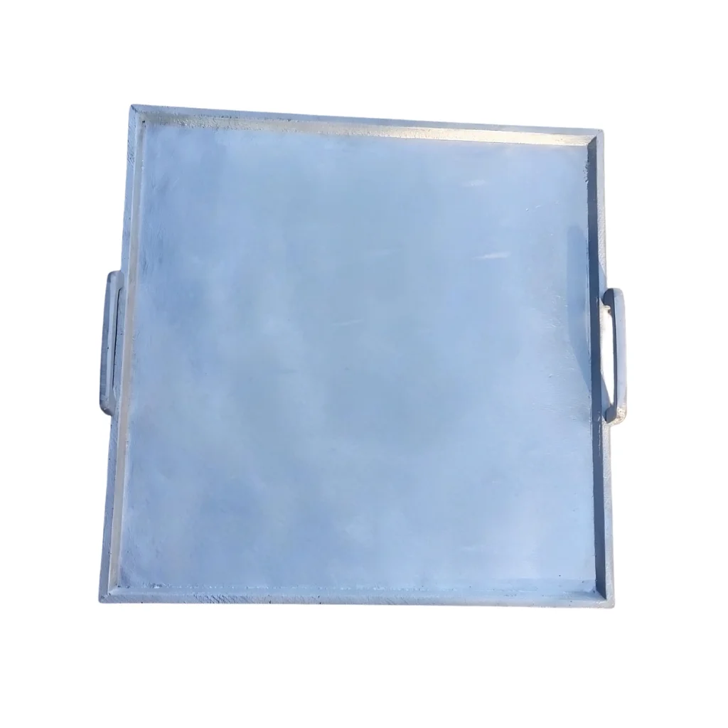 Plancha Asador Cuadrada en hierro colado, fabricada por FUNDEMETAL HMF S.A.S