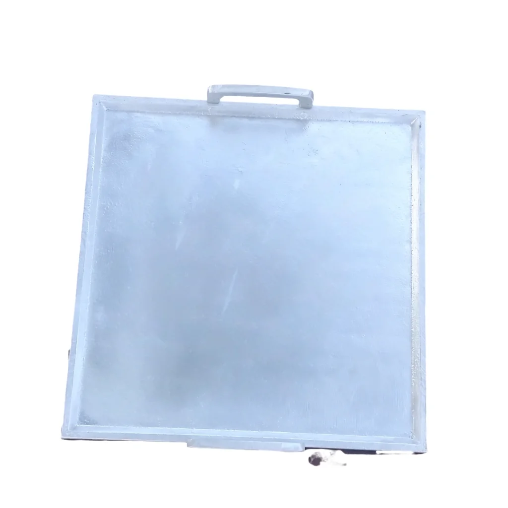 Plancha Asador Cuadrada en hierro colado, fabricada por FUNDEMETAL HMF S.A.S